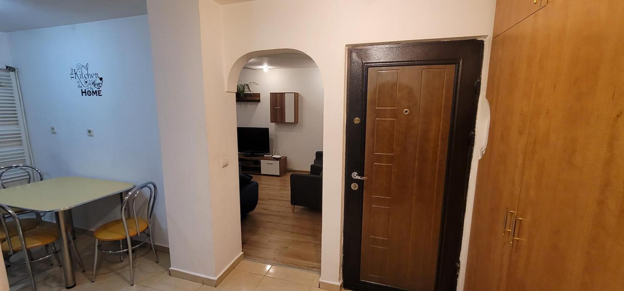 Alia Apartment Орадеа Екстериор снимка