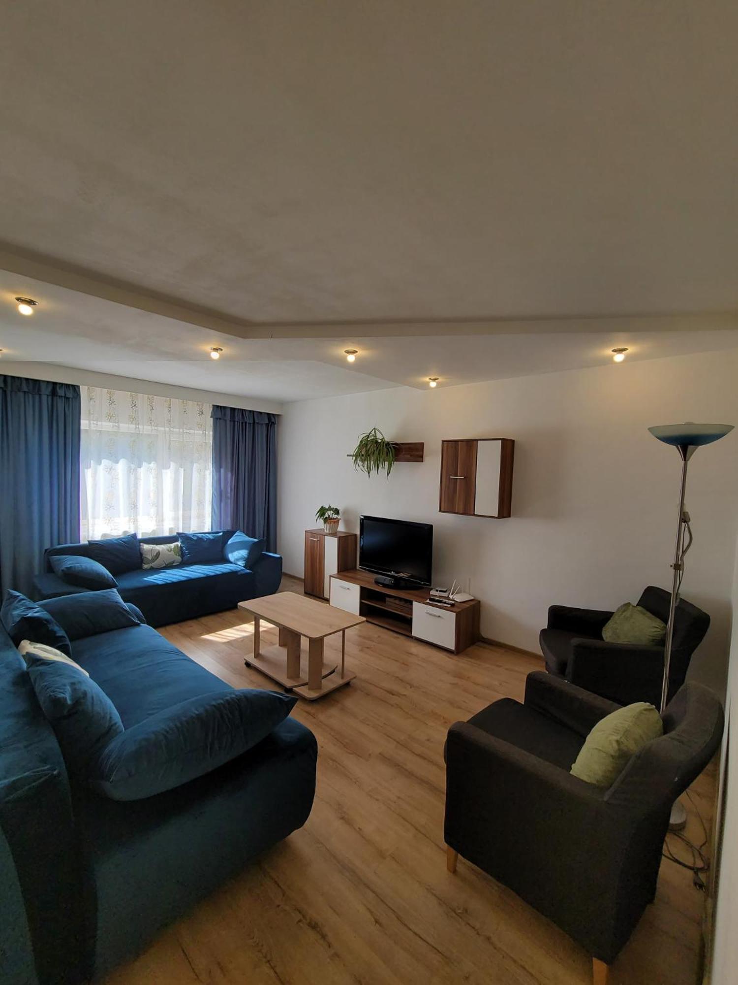 Alia Apartment Орадеа Екстериор снимка
