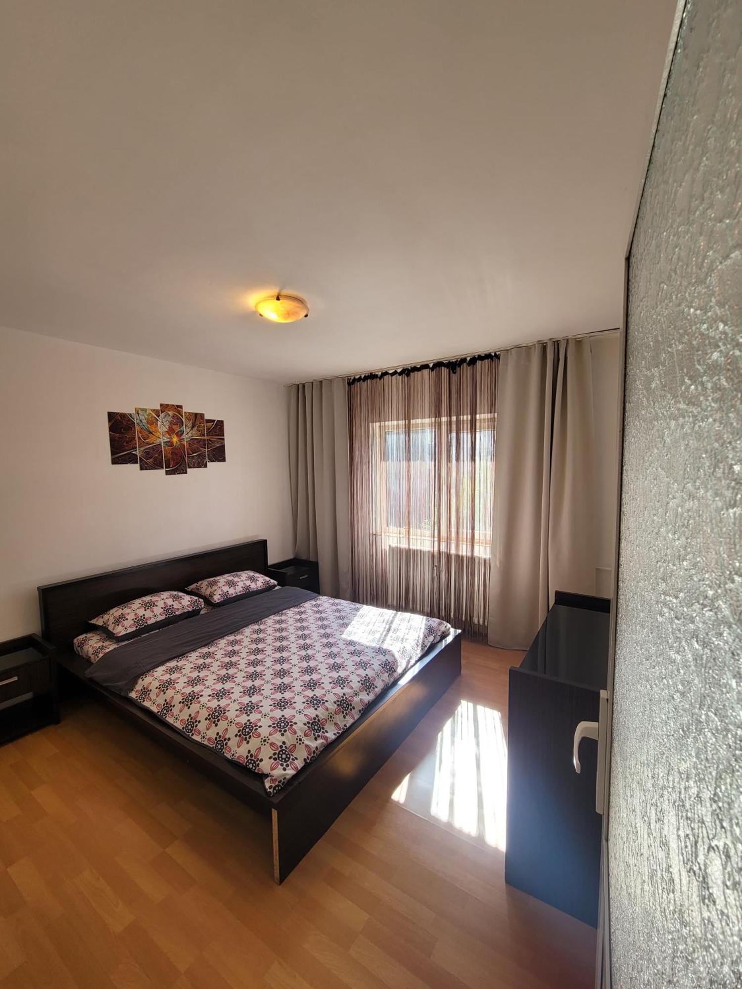 Alia Apartment Орадеа Екстериор снимка
